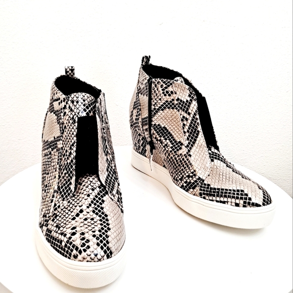 MIA wedge hidden heel sneakers ankle booties - Picture 6 of 17
